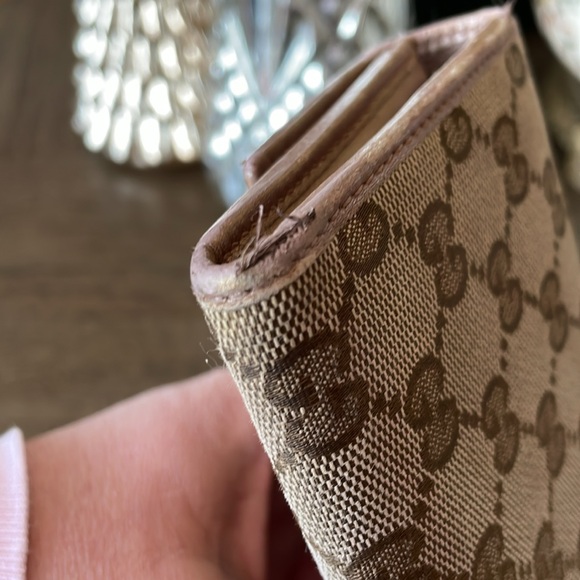 Gucci Canvas GG Continental Wallet - Picture 4 of 16